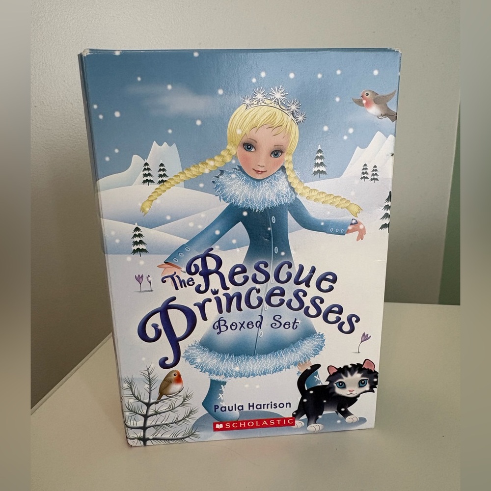 Scholastic The Rescue Princesses Box Set - Blue, White & Blonde